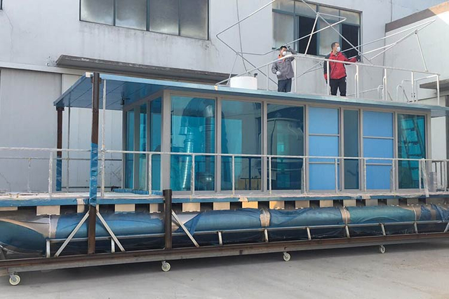 ハウスポンツーンボート