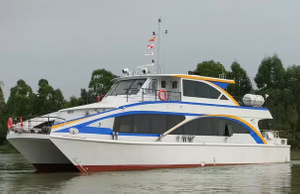 catamaran passenger boat.png
