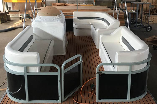 アルミポンツーンボート