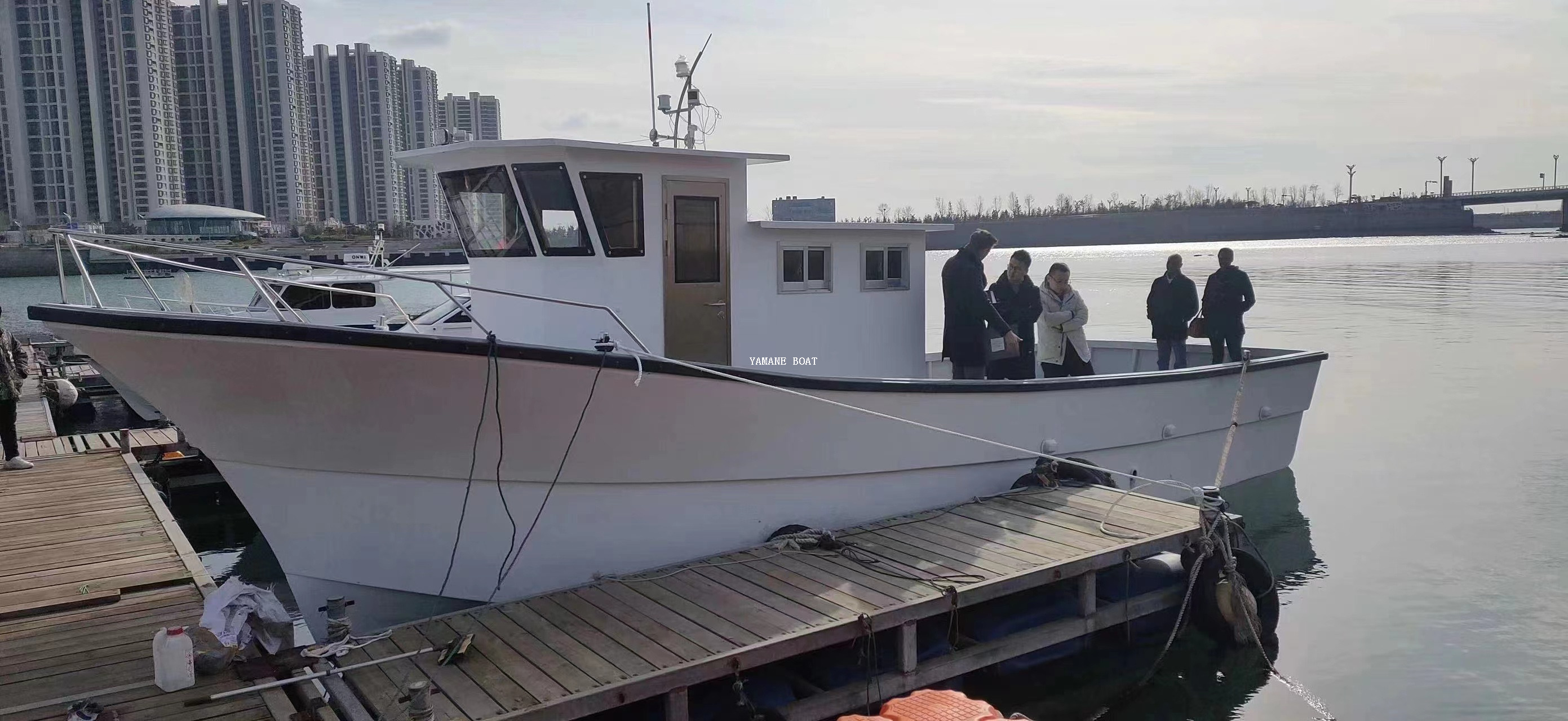 12.3m商業グラスファイバーキャビン海釣り作業ボート